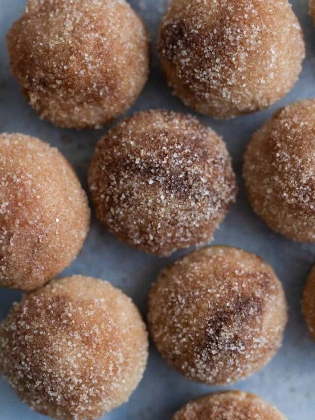 Baked Cinnamon Sugar Donut Holes Recipe